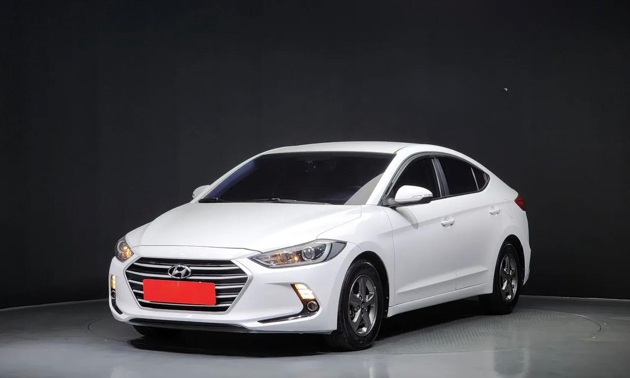 Hyundai Avante 2017 — front view